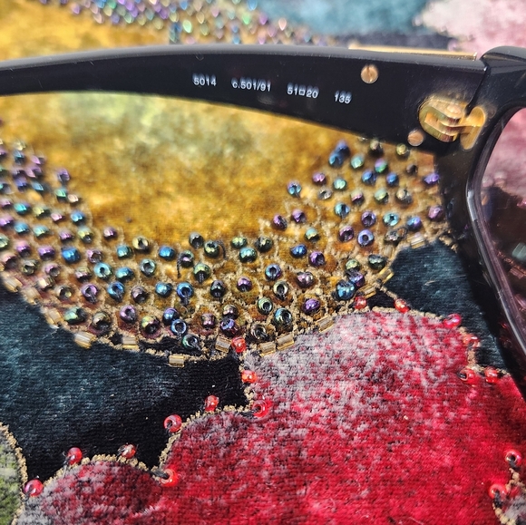 Chanel Sunglasses - Picture 9 of 10